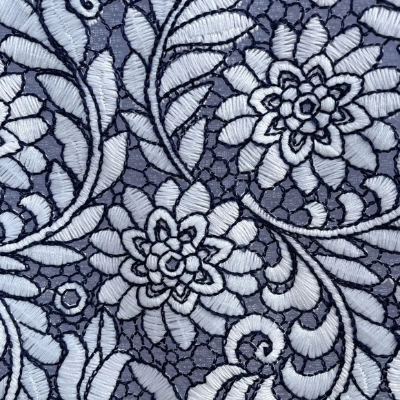 Draper James Magnolia White Floral Lace Top , size 14 - Picture 5 of 10